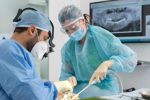 Implantologia ad Albiate Monza Brianza Implantologia carico immediato implantologia zigomatica
